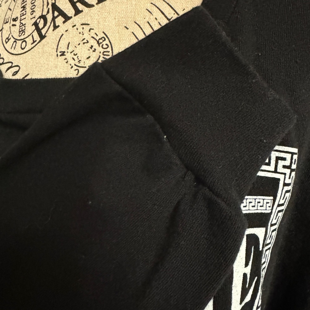 FEMME Black Long Sleeve Cropped Top - Picture 3 of 4